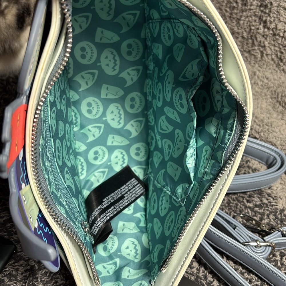 The Nightmare Before Christmas Loungefly Bag - Picture 4 of 16